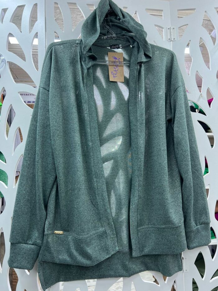 Casaco com Capuz em Malha Tricot - Verde Mescla - Imagem 3