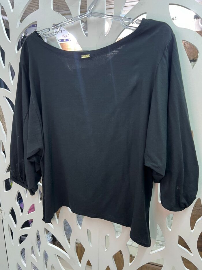 Blusa Manga Com Pregas Decote V - Preta - Imagem 6