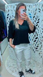 Blusa Manga Com Pregas Decote V - Preta - Imagem 5