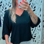 Blusa Manga Com Pregas Decote V - Preta