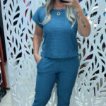 CALÇA MOLETON PLISSADO COM BOLSOS E BAINHA ITALIANA- AZUL JEANS