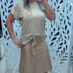 BLUSA DECOTE REDONDO MANGA RAGLAN COM ABERTURA BAINHA- AREIA