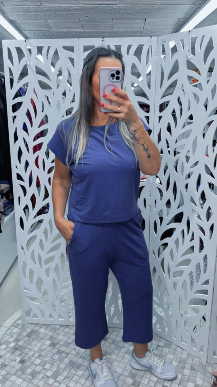 Calça pantacourt em moletinho com bolsos - AZUL - Imagem 2