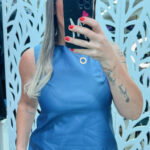 REGATA EVASÊ COM ALÇA LARGA E ZÍPER NAS COSTAS RESINADA- AZUL JEANS