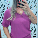 BLUSA DECOTE V COM MANGA CURTA E MULLET - BERINGELA