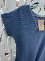 VESTIDO MIDI DE MOLETON PLISSADO COM BOLSOS E ABERTURA LATERAL - AZUL JEANS - Imagem 7