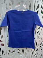 T-SHIRT/CAMISETA/BLUSA DECOTE V RESINADA COM MANGA CURTA- AZUL BIC - ATELIÊ TETÉLE - Imagem 8